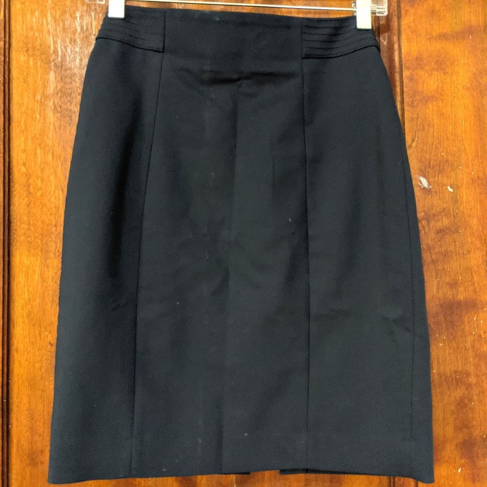 H&M Women's Navy Pencil Skirt US size 4